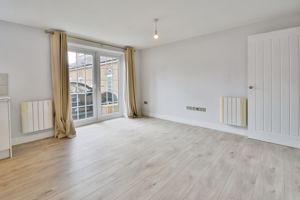 Living area- click for photo gallery